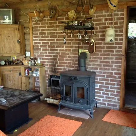 Pargi Majutus Chalet *